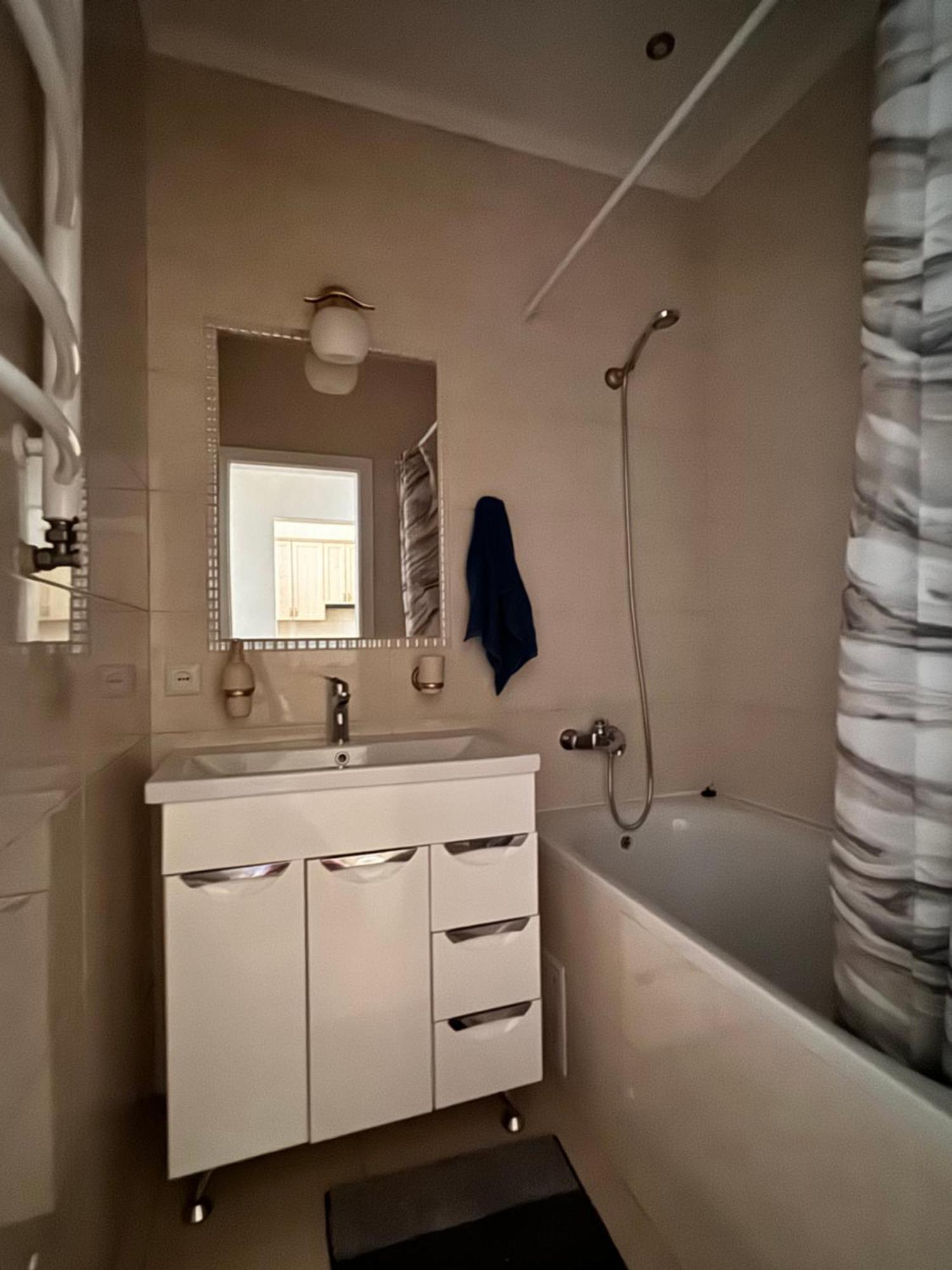 Apartamenty Kulisha 25 リヴィウ エクステリア 写真
