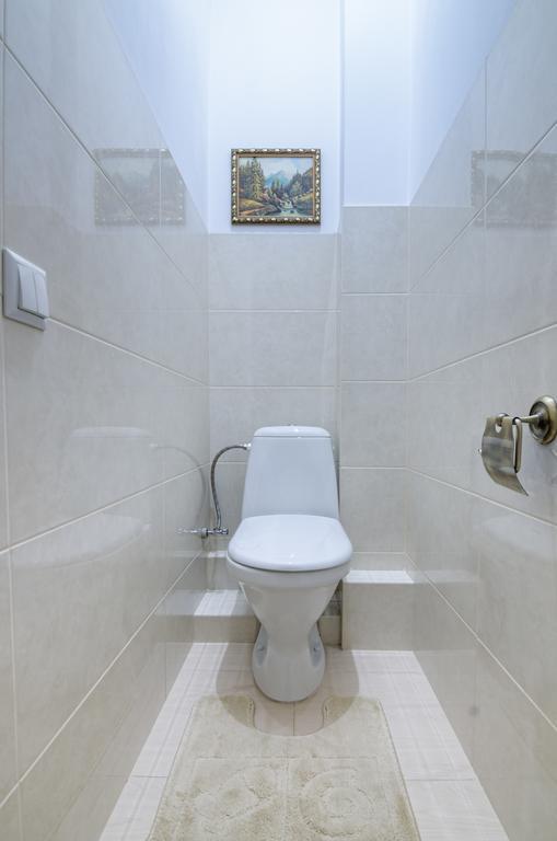 Apartamenty Kulisha 25 リヴィウ エクステリア 写真